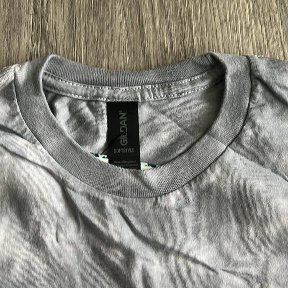 It Only Breaks You if You Let It Graphic Tee - Picture 3 of 5